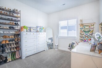 2418 W Glover Ln in West Haven, UT - Building Photo - Building Photo