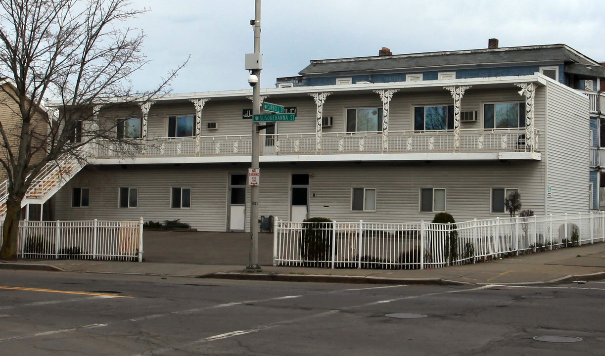 37 Carroll St in Binghamton, NY - Building Photo