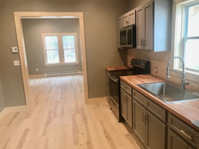 295 Terrace St, Unit 1R in Honesdale, PA - Foto de edificio - Building Photo