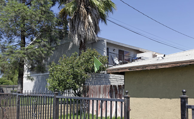 Cypress Apartments in Fontana, CA - Building Photo - Building Photo