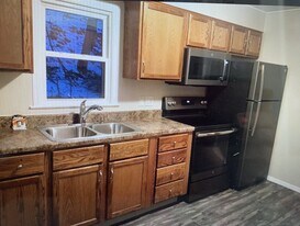 750 Kirkwood St in Dubuque, IA - Building Photo