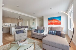 1b Marshall Dr in Hoboken, NJ - Building Photo