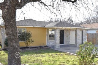 208 Ennis St in Waxahachie, TX - Building Photo - Building Photo