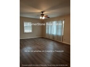 709 Poe Ave in Spring Lake, NC - Foto de edificio - Building Photo