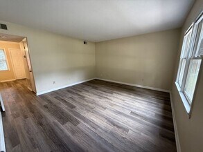 403 Lennon Dr in Wilmington, NC - Building Photo - Building Photo