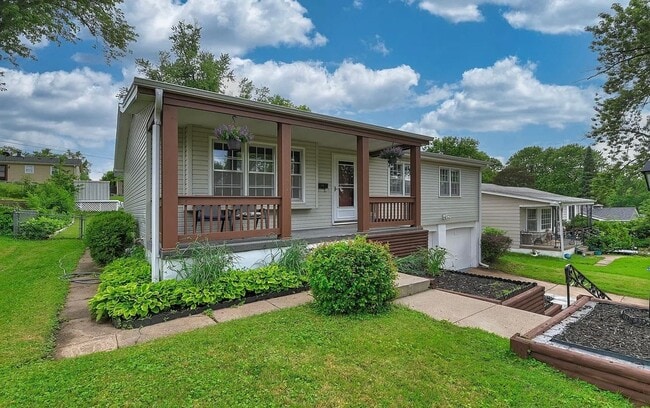 6405 Parkview Ln in Omaha, NE - Building Photo - Building Photo