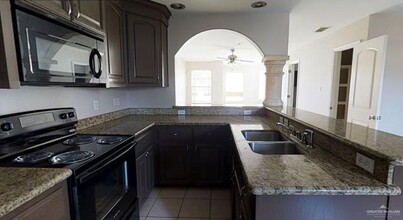 400 S 49th St in McAllen, TX - Building Photo - Building Photo