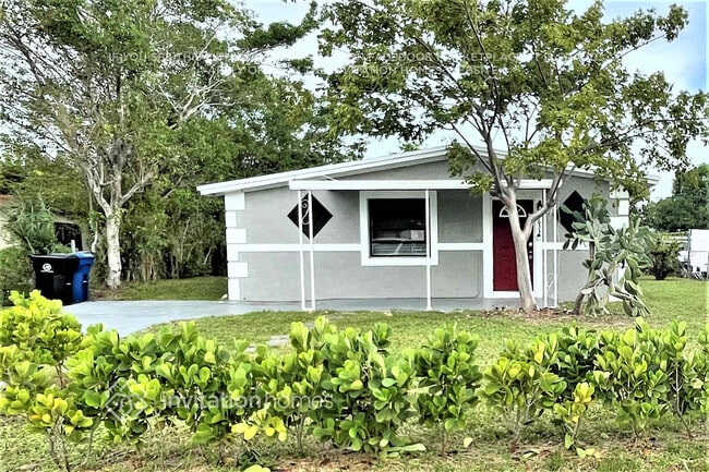 property at 1633 NW 15th Pl