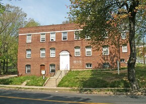 164 Mississippi Ave SE Apartments