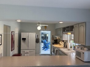 13790 SW 80th Ave in Palmetto Bay, FL - Building Photo - Building Photo