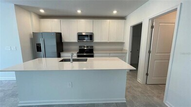 1525 Cumberland Ave in Davenport, FL - Building Photo - Building Photo