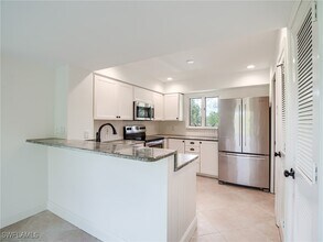 1633 Spoonbill Ln in Naples, FL - Building Photo - Building Photo