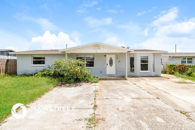 property at 3904 Elmwood Dr