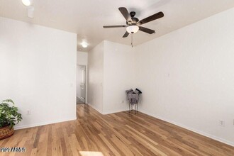 1351 S Sabino Dr in Gilbert, AZ - Building Photo - Building Photo