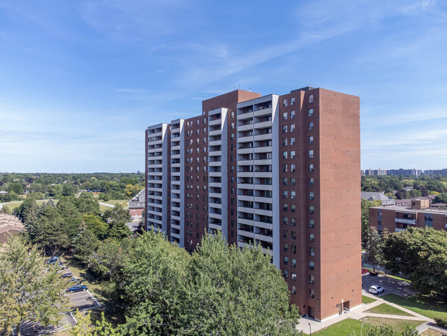 Sherwood Apartments in Toronto, ON - Building Photo - Building Photo