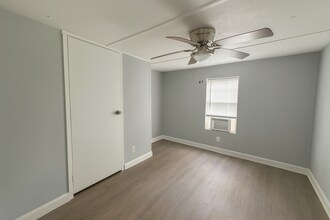 5347 Old Kings Rd in Jacksonville, FL - Building Photo - Building Photo