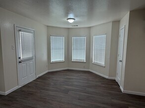 10514 Encino Pass Trail in Houston, TX - Building Photo - Building Photo