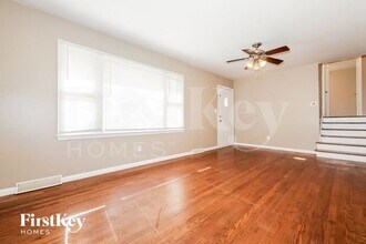 8504 Spring Valley Rd in Raytown, MO - Building Photo - Building Photo