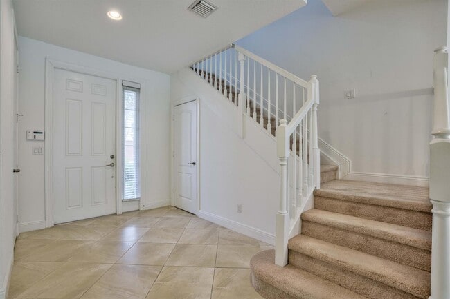 119 Diamante Way in Jupiter, FL - Foto de edificio - Building Photo
