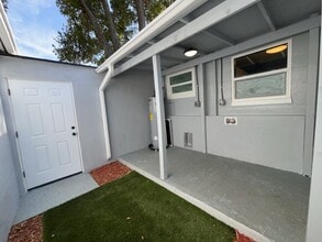 561 Raleigh St in Orlando, FL - Building Photo - Building Photo