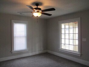 1402 S 7th St in Council Bluffs, IA - Building Photo - Building Photo