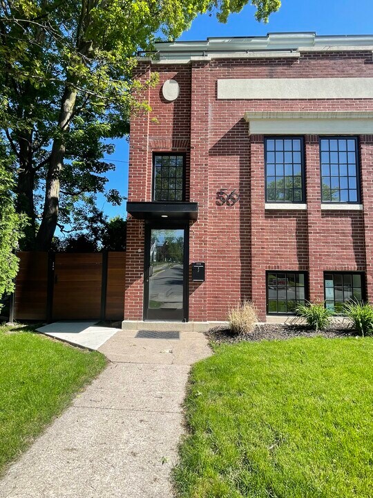 56 West Ave in Fairport, NY - Building Photo