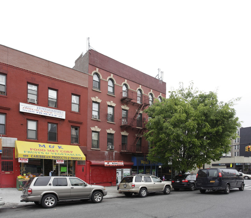 347 Empire Blvd in Brooklyn, NY - Building Photo