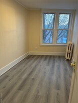 106-17 Metropolitan Ave in Queens, NY - Building Photo