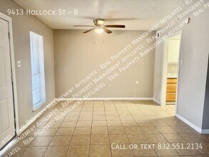 9413 Hollock St in Houston, TX - Building Photo - Building Photo