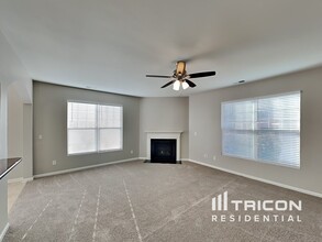 9804 Loughlin Ln in Charlotte, NC - Building Photo - Building Photo