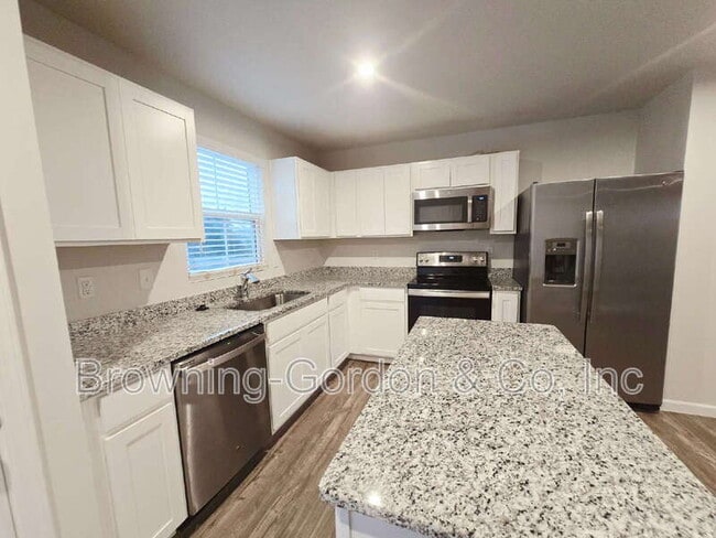 1026 Cone Blvd in Nashville, TN - Building Photo - Building Photo