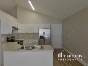 1003 Cambridge Oaks Dr in Columbia, SC - Building Photo - Building Photo