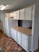 12929 Lookingglass Rd in Roseburg, OR - Building Photo - Building Photo