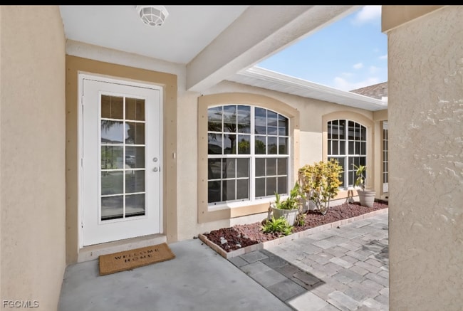 518 SE 5th Pl in Cape Coral, FL - Building Photo - Building Photo