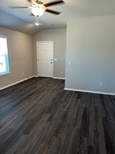 1231 Tortoise Wood Rd in Norman, OK - Building Photo - Building Photo