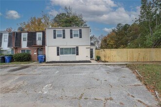 3257 Yorkborough Way in Virginia Beach, VA - Building Photo - Building Photo