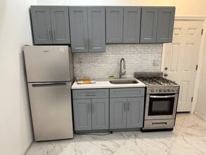 246-04 Jericho Tpke in Bellerose, NY - Building Photo - Building Photo