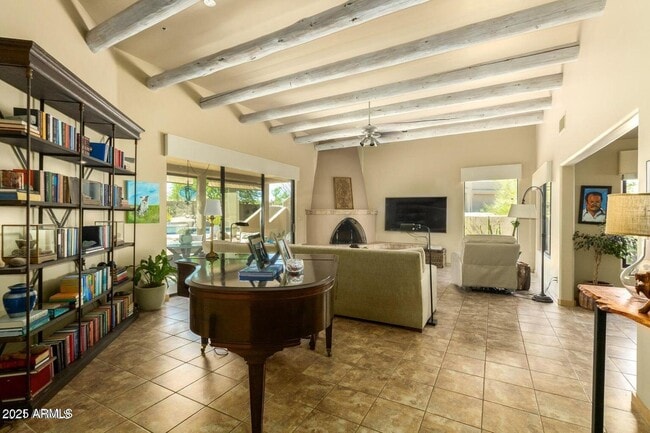 7280 E Mary Sharon Dr in Scottsdale, AZ - Building Photo - Building Photo