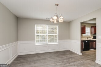 6854 Fireside Ln in College Park, GA - Building Photo - Building Photo