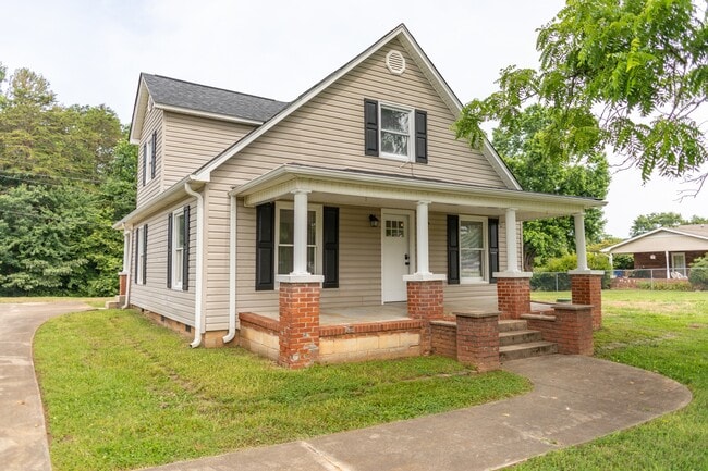 property at 4085 Beach Rd