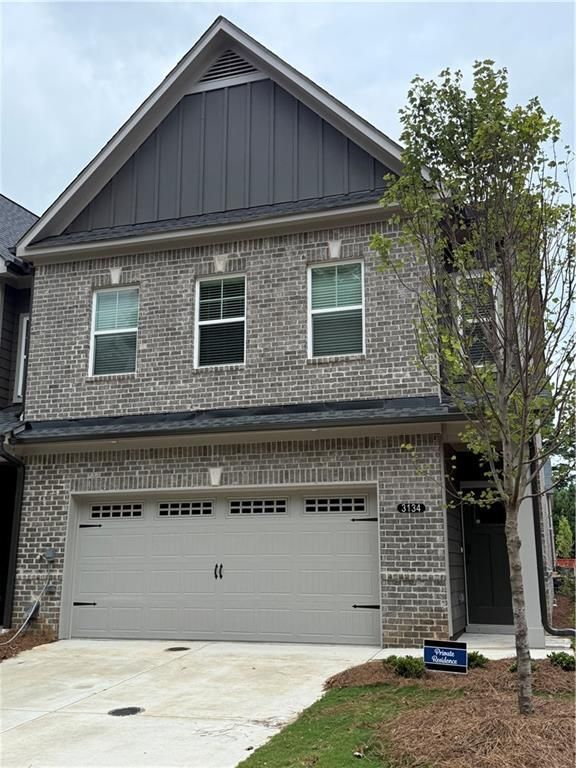 property at 3134 Marbella Cir