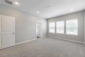 6725 Parker Oaks Ln in Houston, TX - Building Photo - Building Photo