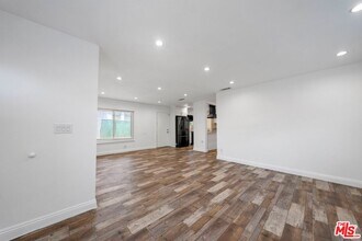 1231 W 87th St in Los Angeles, CA - Building Photo - Building Photo