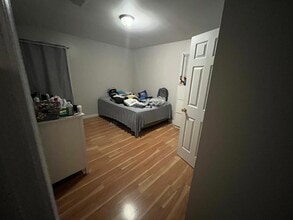 877 Douglas Ave, Unit fist floor in Providence, RI - Building Photo - Building Photo
