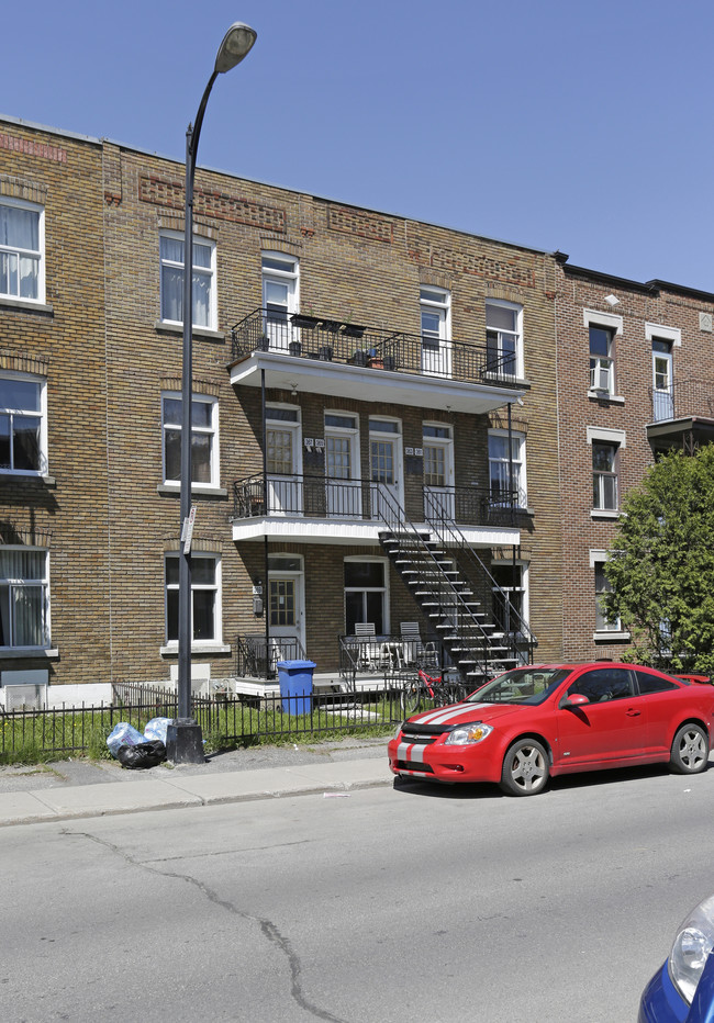 359-369 6e in Montréal, QC - Building Photo - Primary Photo