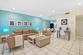 2200 S Ocean Dr in Hollywood, FL - Building Photo - Building Photo