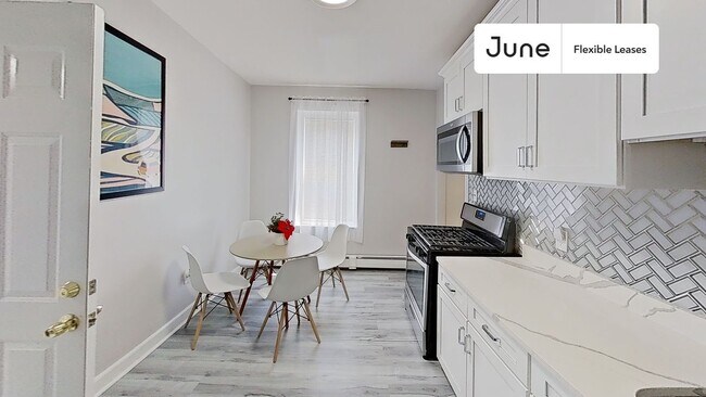 property at 5 W Cottage St