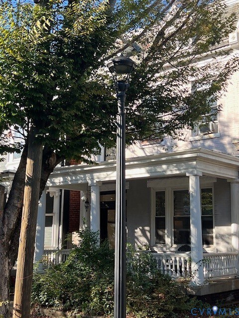 2110 Floyd Ave in Richmond, VA - Building Photo - Building Photo