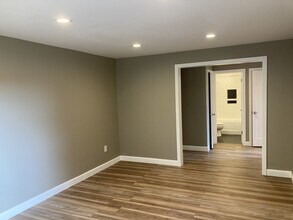 3059 30th Ave W, Unit 3059 in Seattle, WA - Building Photo - Building Photo