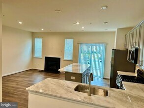 209 Jenkins Way in Glen Burnie, MD - Building Photo - Building Photo